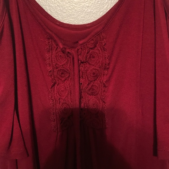 blouse - Picture 2 of 2